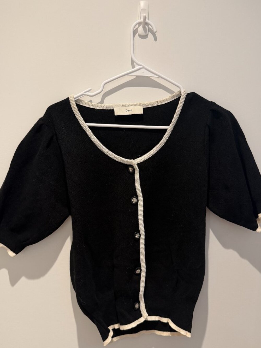 Dunst Black short sleeve cardigan with cream trim